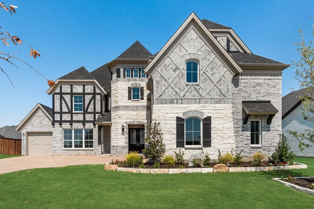 1706 Cedar Bluff Parkway Mansfield, TX 76063