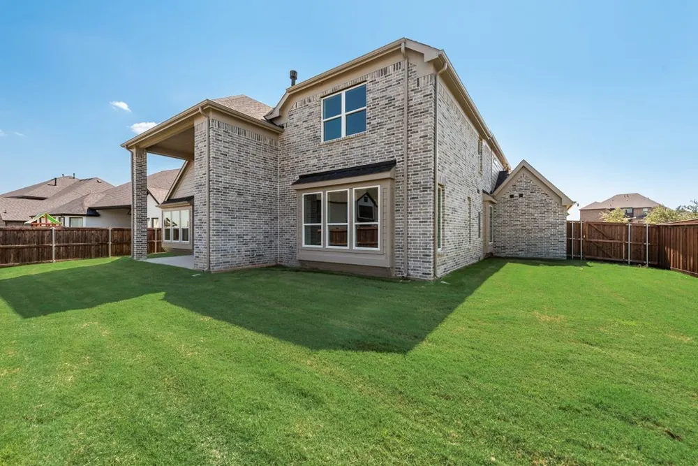 1706 Cedar Bluff Parkway Mansfield, TX 76063