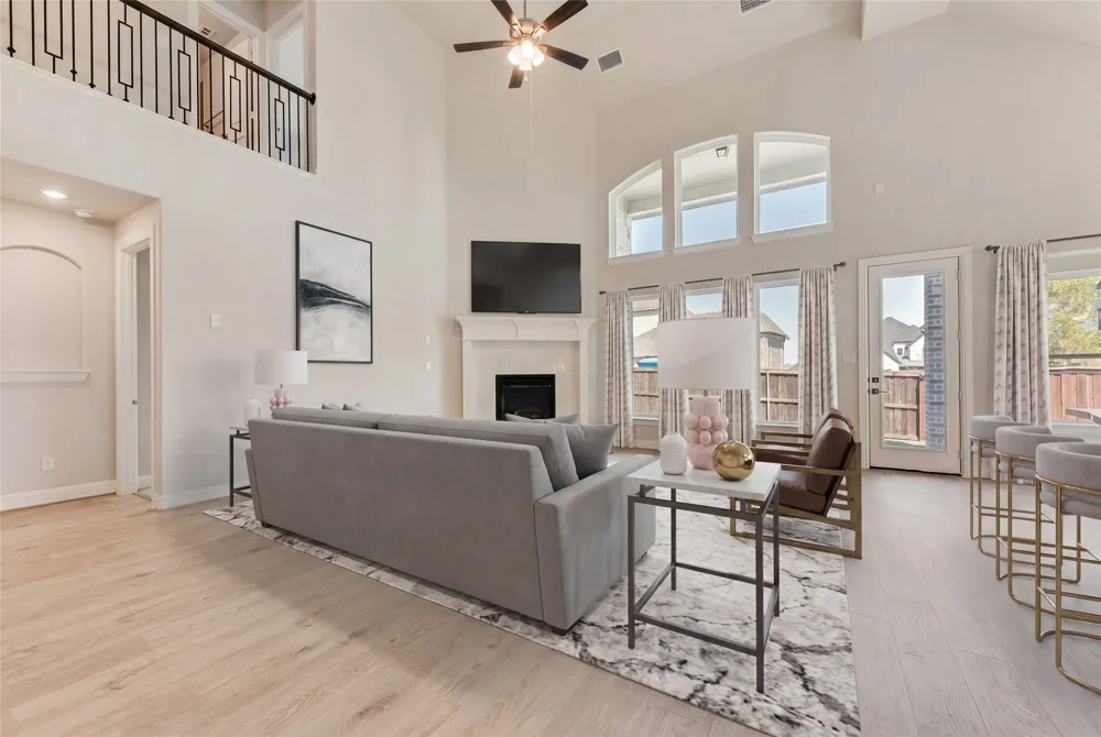1706 Cedar Bluff Parkway Mansfield, TX 76063