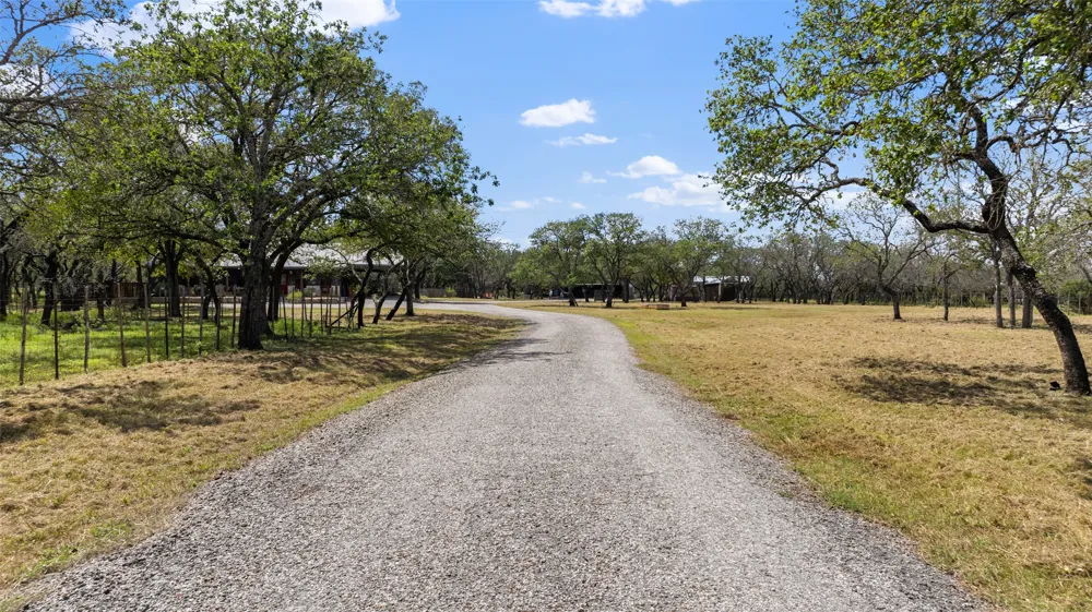 2631 US Hwy 281 Johnson City, TX 78636