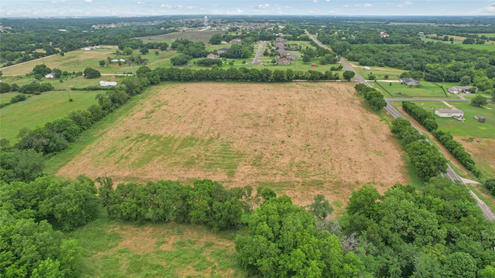 4196 County Road 1001 McKinney, TX 75071