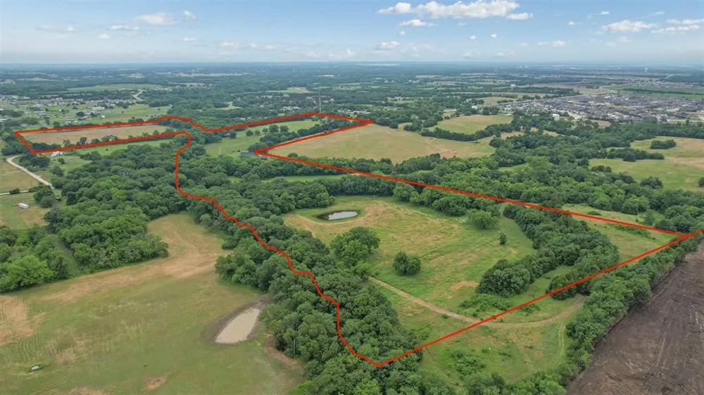 4196 County Road 1001 McKinney, TX 75071