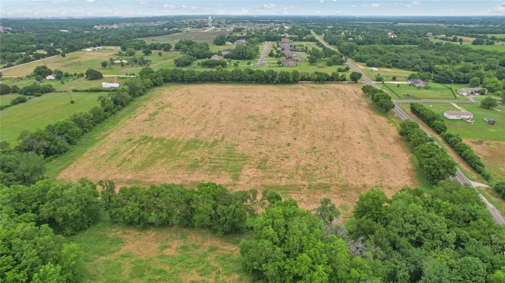 4196 County Road 1001 McKinney, TX 75071