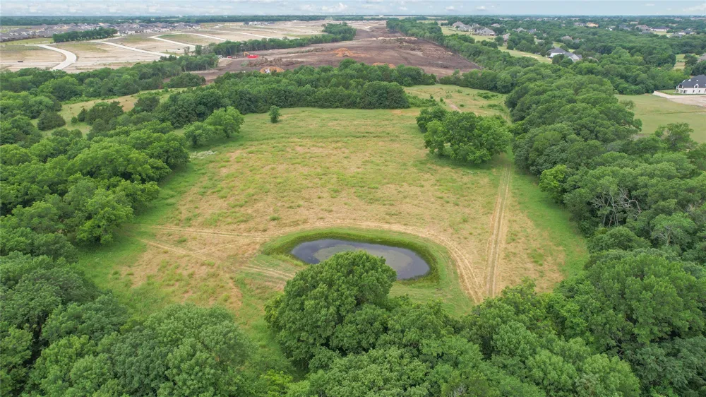 4195 County Road 1001 McKinney, TX 75071