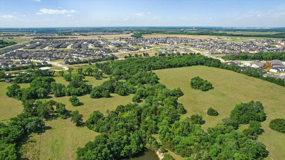 4195 County Road 1001 McKinney, TX 75071