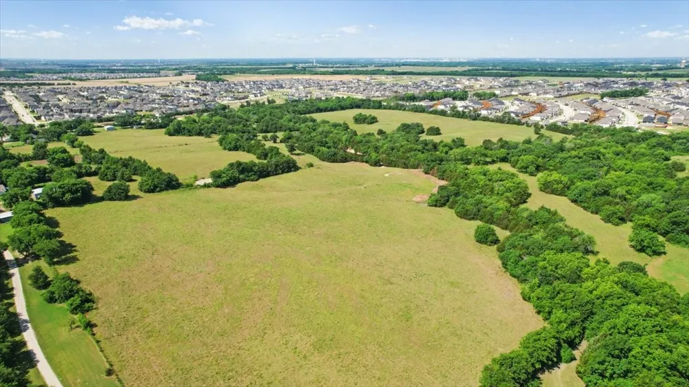 4195 County Road 1001 McKinney, TX 75071