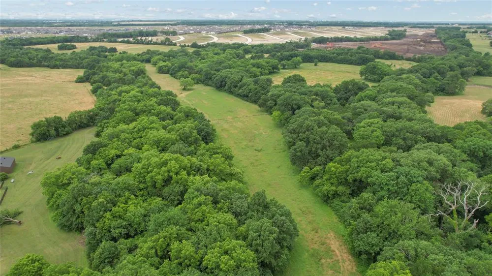 4195 County Road 1001 McKinney, TX 75071