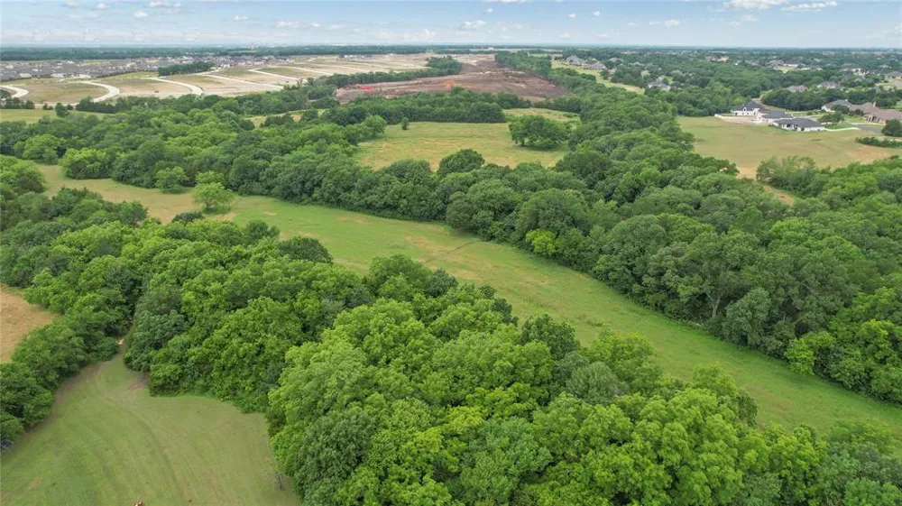 4195 County Road 1001 McKinney, TX 75071