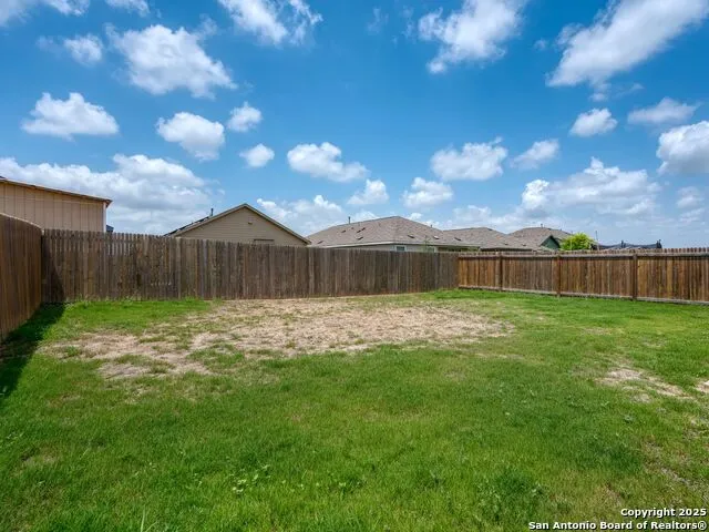 10744 Rosalina Loop Converse, TX 78109