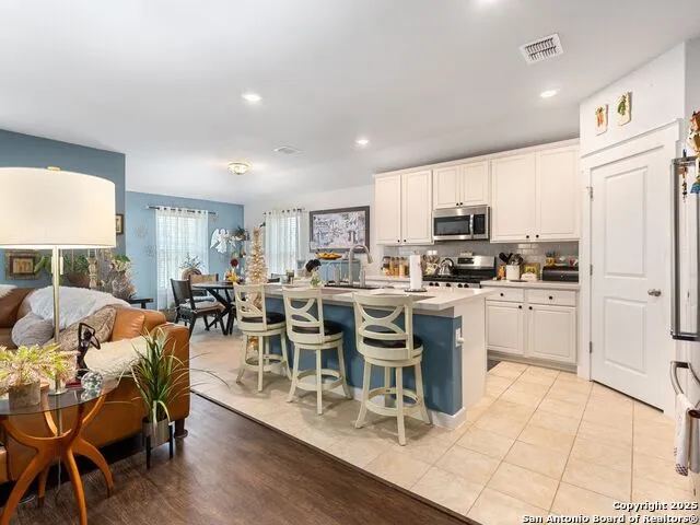 10744 Rosalina Loop Converse, TX 78109