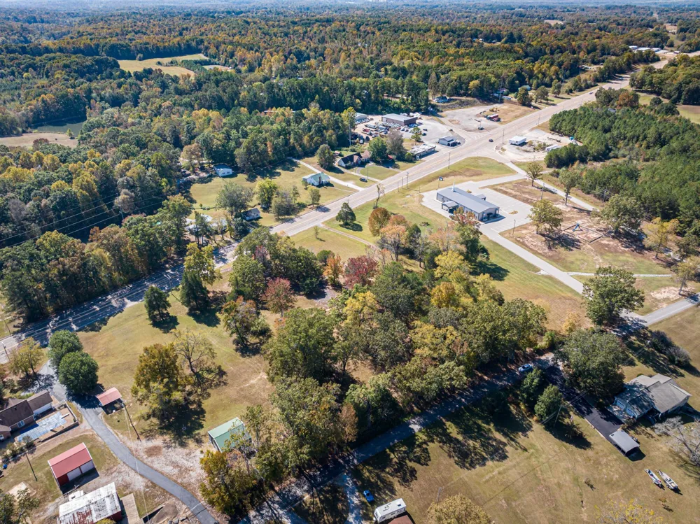 1084 W Main St Parsons, TN 38363