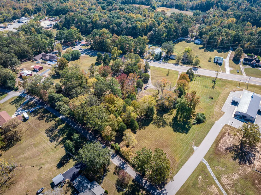 1084 W Main St Parsons, TN 38363