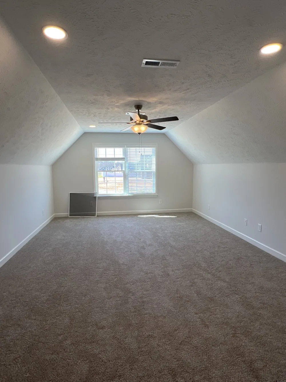 3357 Curie Circle Christiana, TN 37037