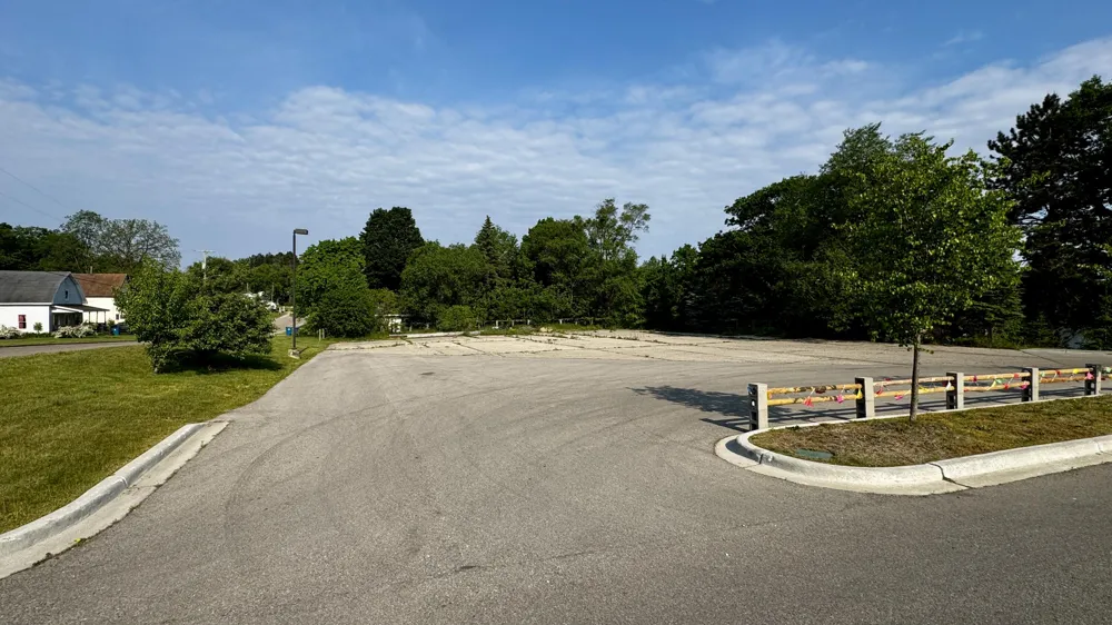 208 Robertson Street Cadillac, MI 49601