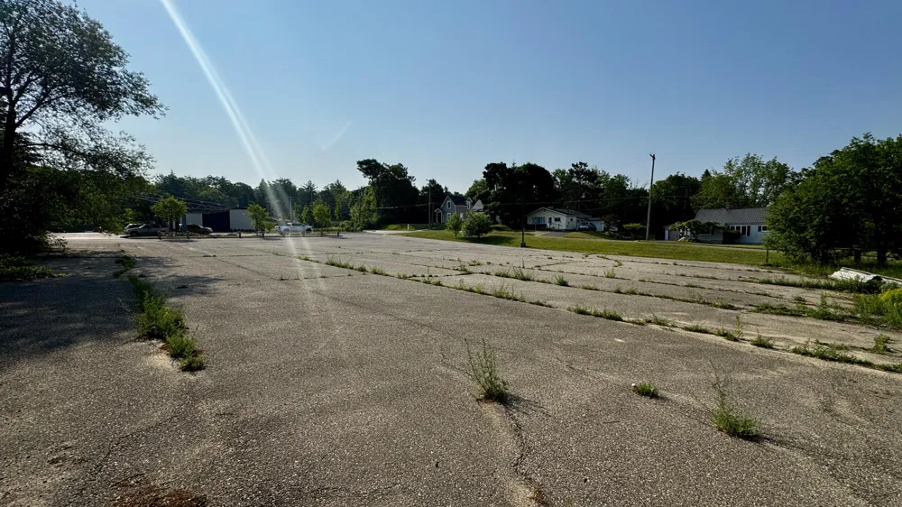 208 Robertson Street Cadillac, MI 49601