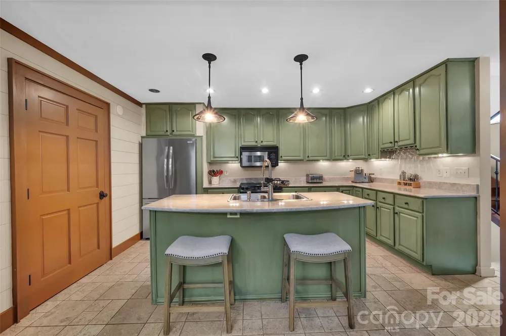 55 Toxaway Shores #14 Lake Toxaway, NC 28747
