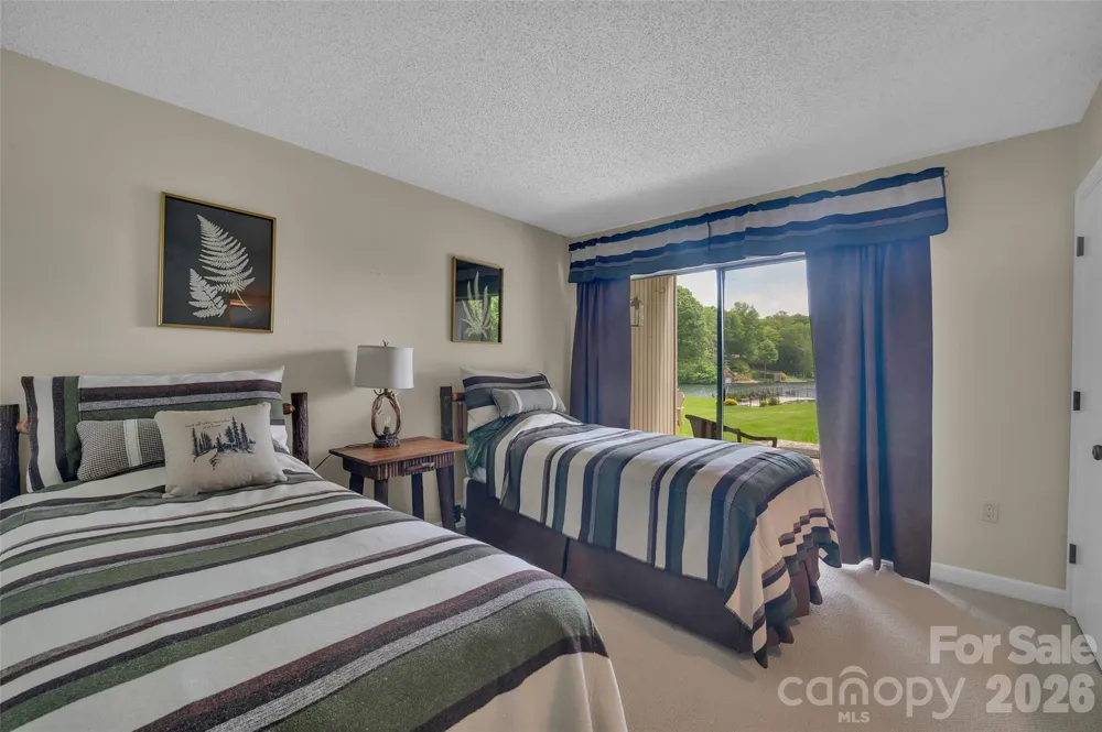 55 Toxaway Shores #14 Lake Toxaway, NC 28747