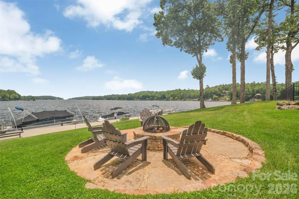 55 Toxaway Shores #14 Lake Toxaway, NC 28747