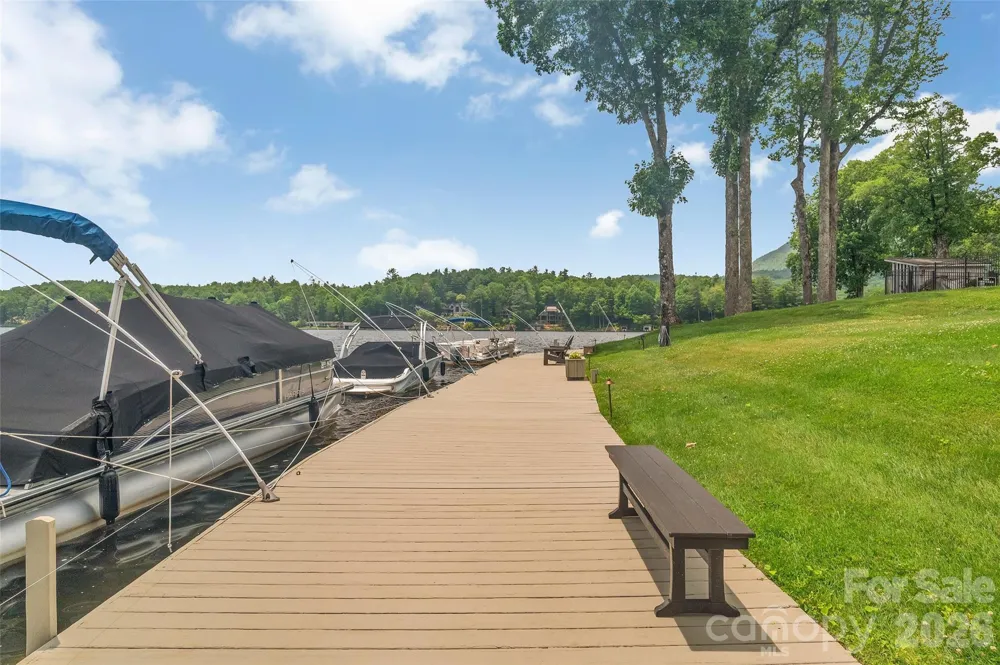 55 Toxaway Shores #14 Lake Toxaway, NC 28747