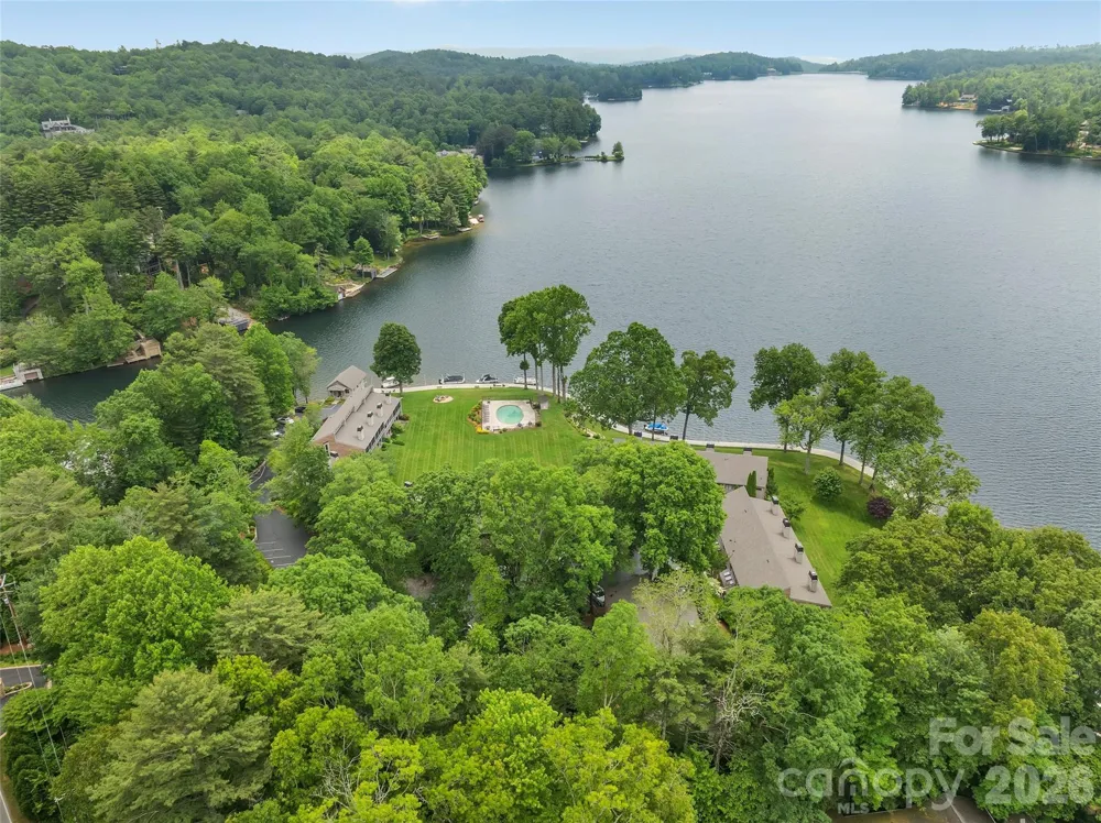 55 Toxaway Shores #14 Lake Toxaway, NC 28747