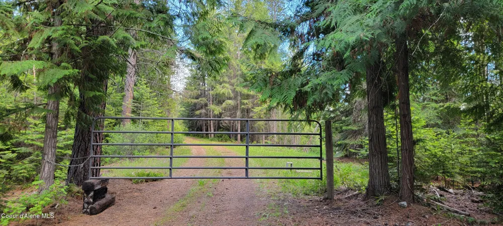 1015 Templeman Lake Road Bonners Ferry, ID 83805