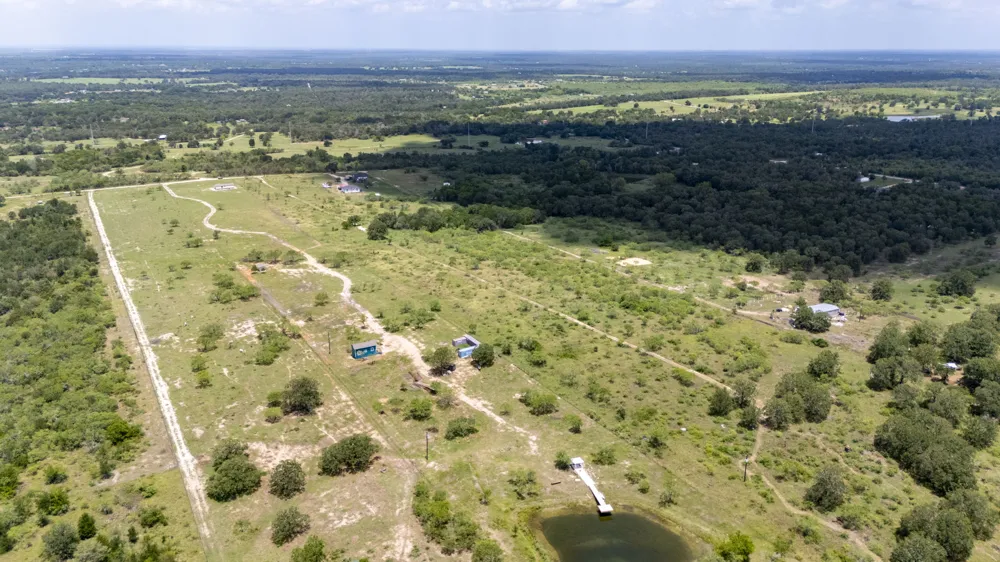 401 Turnback Trail Dale, TX 78616