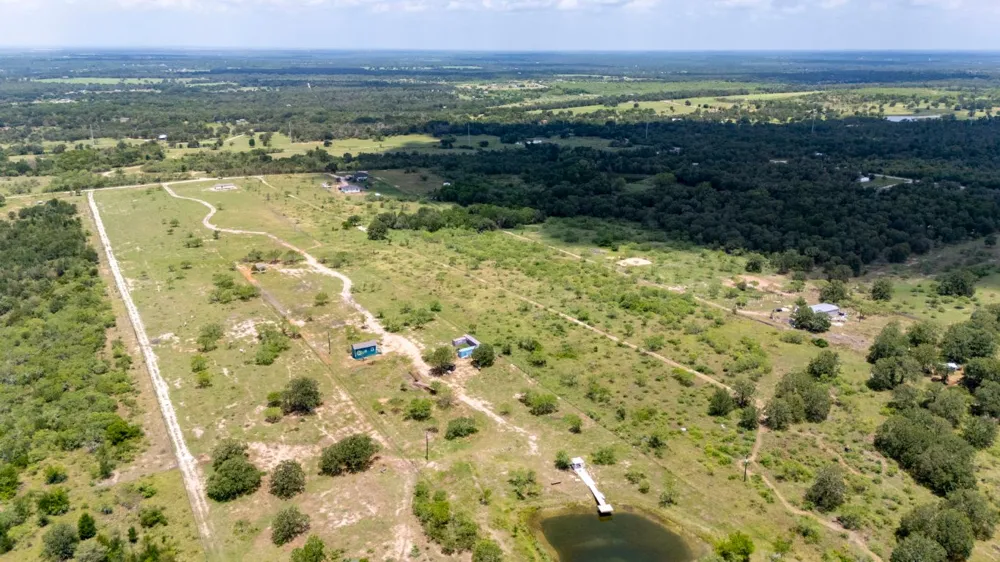 401 Turnback Trail Dale, TX 78616