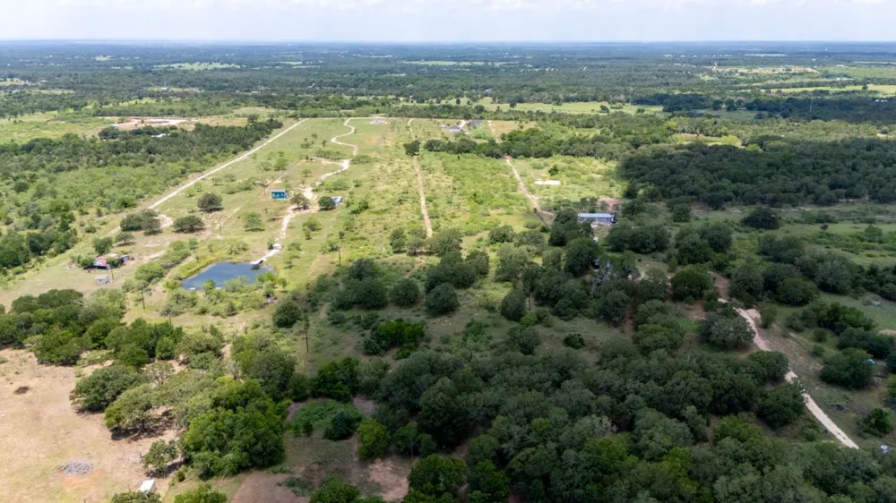 401 Turnback Trail Dale, TX 78616