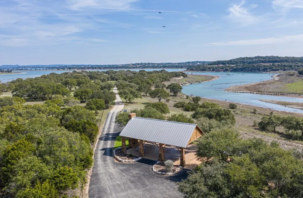 2154 Alto Lago Canyon Lake, TX 78133