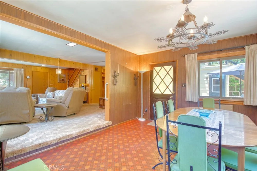 960 Snowbird Road Wrightwood, CA 92397