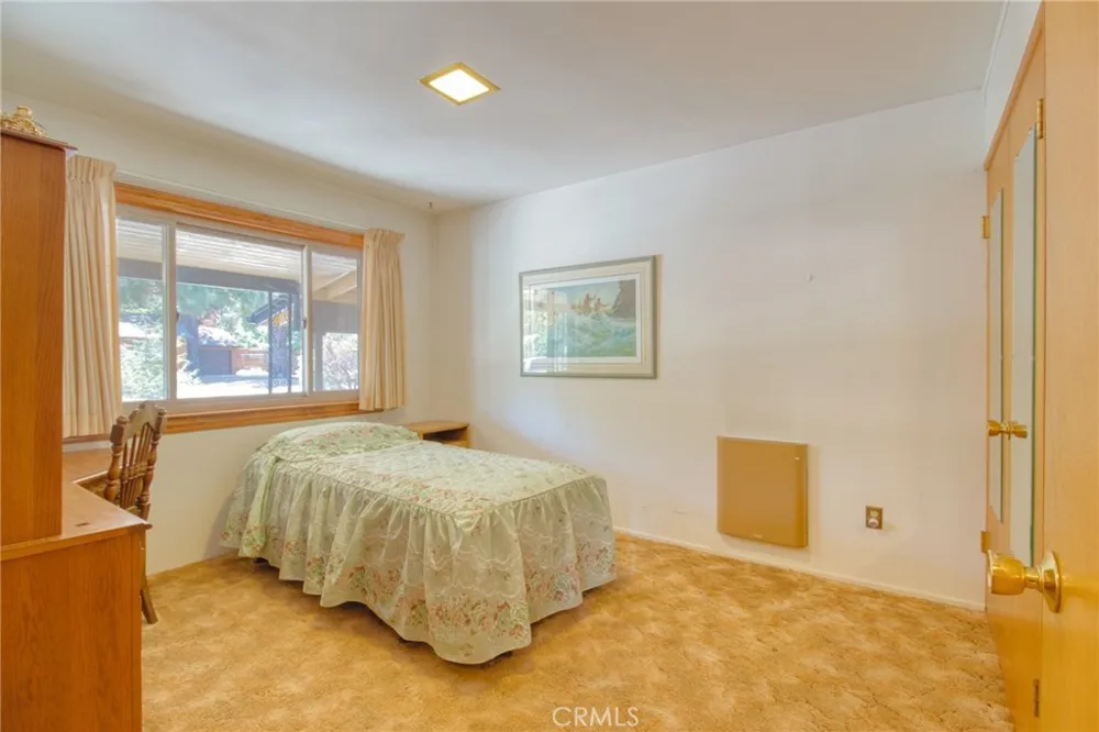 960 Snowbird Road Wrightwood, CA 92397