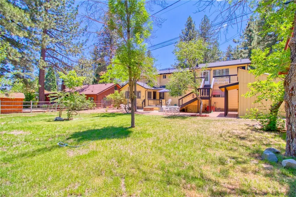 960 Snowbird Road Wrightwood, CA 92397