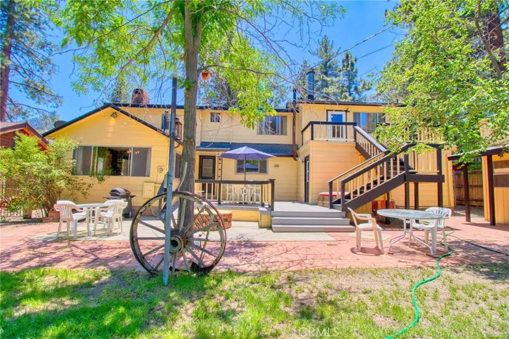 960 Snowbird Road Wrightwood, CA 92397