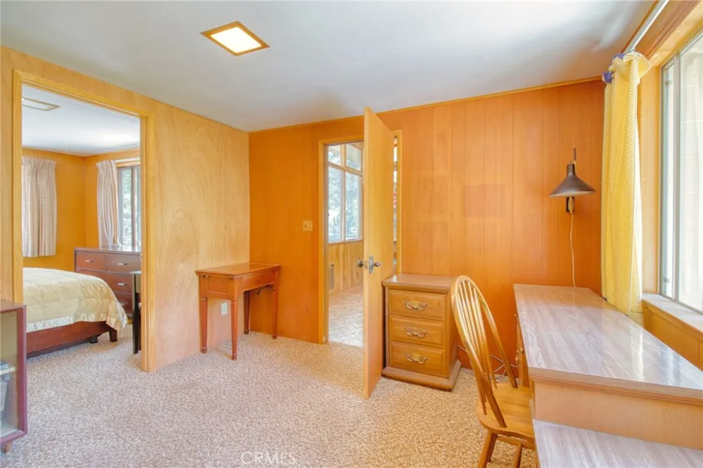 960 Snowbird Road Wrightwood, CA 92397