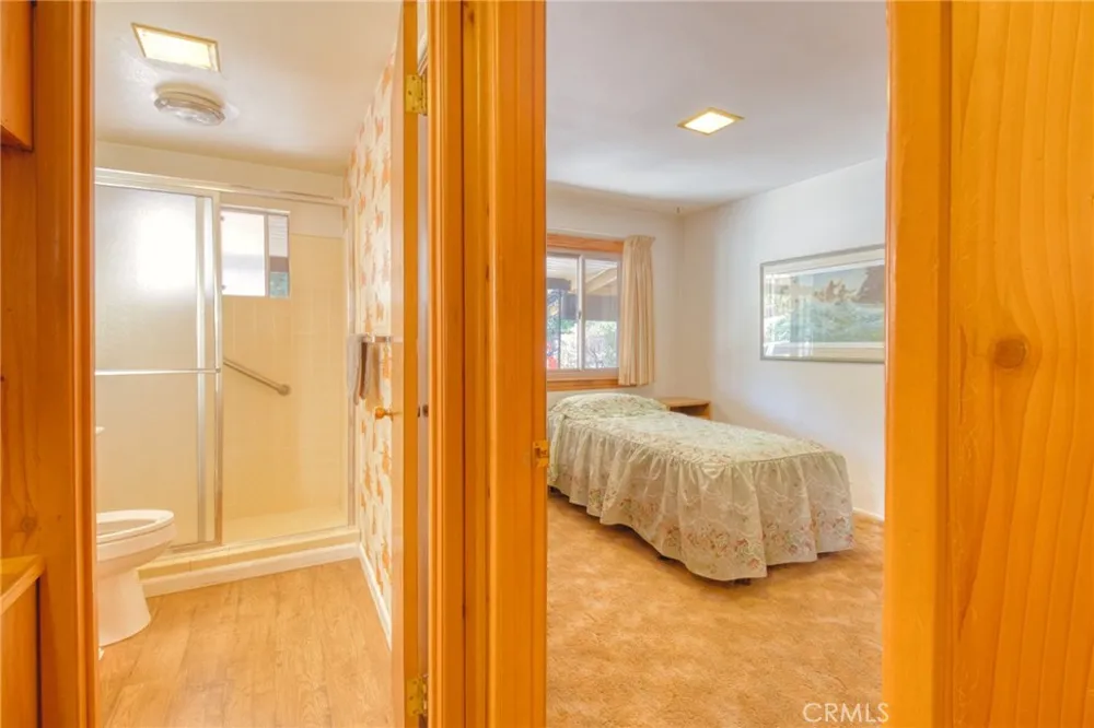 960 Snowbird Road Wrightwood, CA 92397