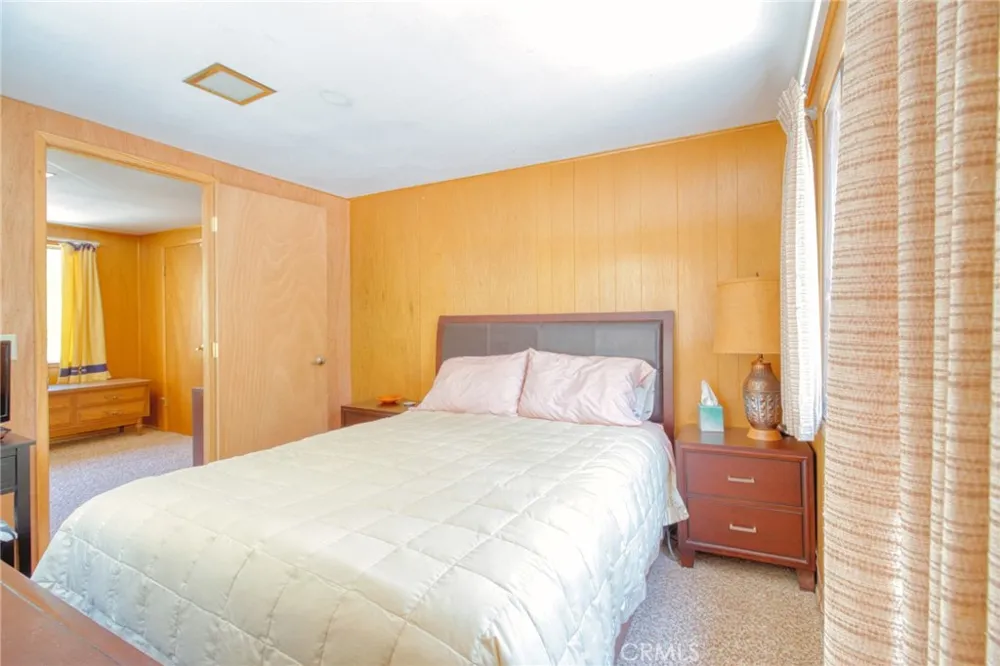 960 Snowbird Road Wrightwood, CA 92397