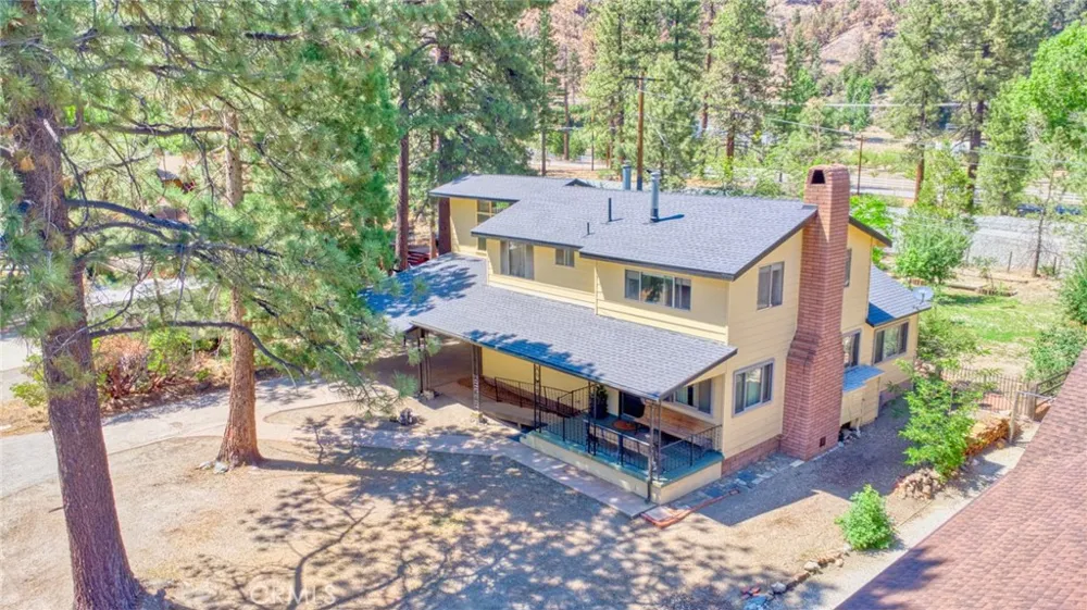 960 Snowbird Road Wrightwood, CA 92397