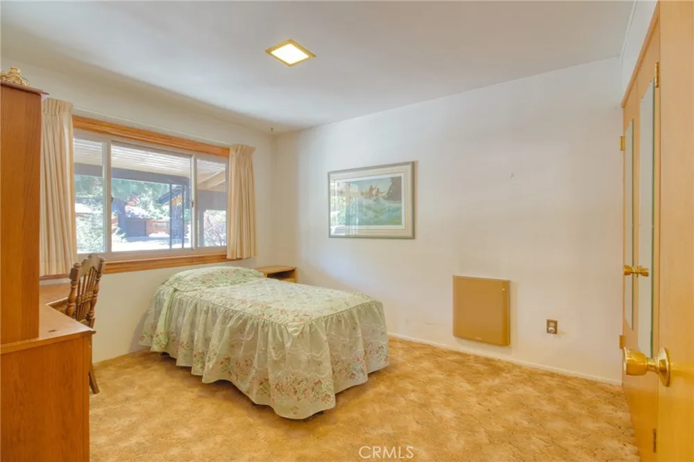 960 Snowbird Road Wrightwood, CA 92397