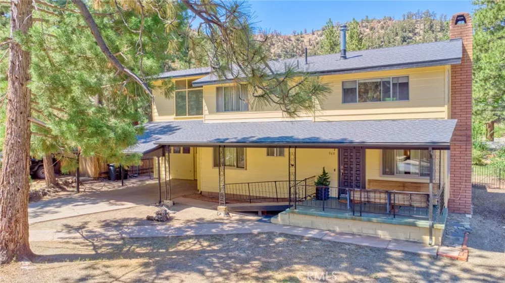 960 Snowbird Road Wrightwood, CA 92397