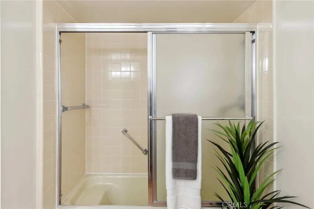 225 Avenida Majorca Laguna Woods, CA 92637