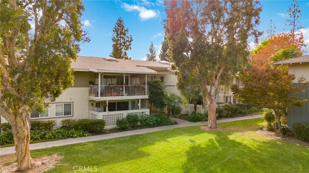 225 Avenida Majorca Laguna Woods, CA 92637