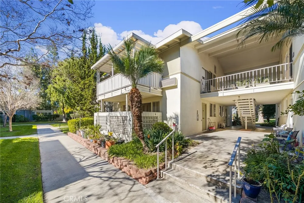225 Avenida Majorca Laguna Woods, CA 92637