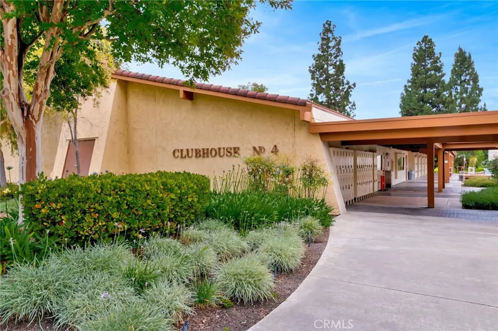 225 Avenida Majorca Laguna Woods, CA 92637