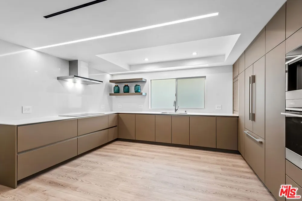 4801 La Villa Marina #C Marina del Rey, CA 90292