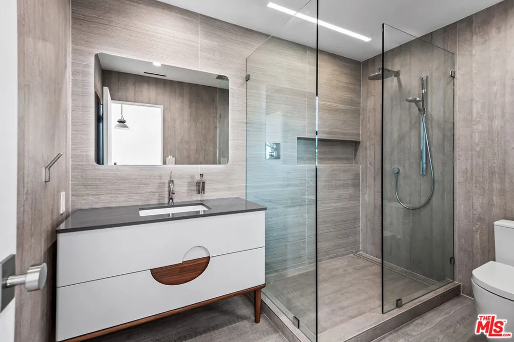 4801 La Villa Marina #C Marina del Rey, CA 90292