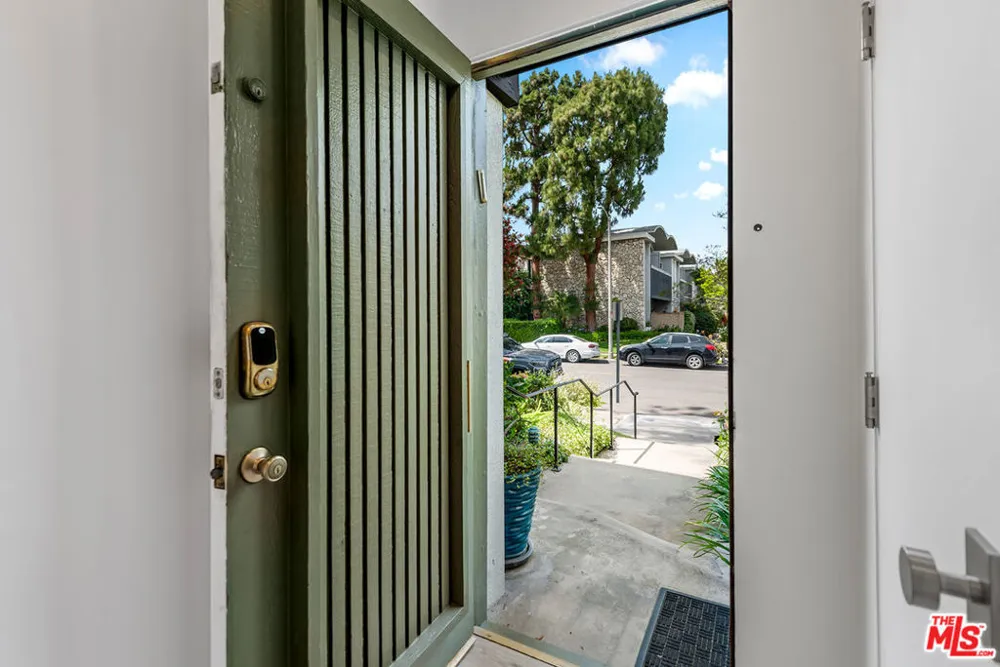 4801 La Villa Marina #C Marina del Rey, CA 90292