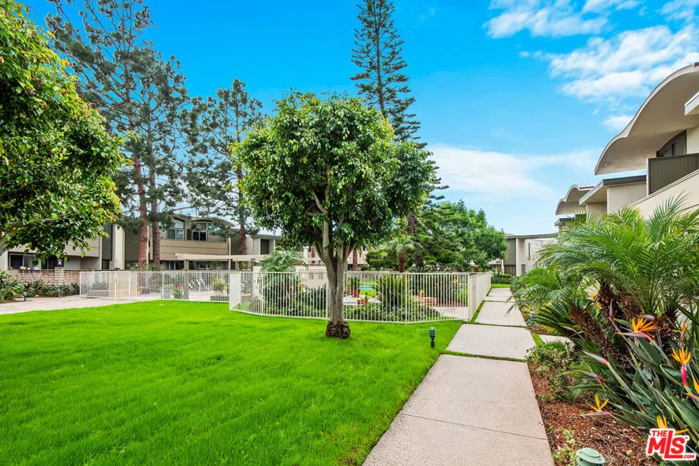 4801 La Villa Marina #C Marina del Rey, CA 90292