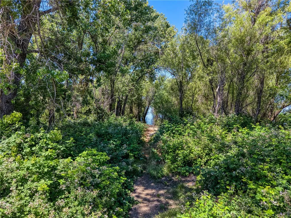 5905 E Highway 20 Lucerne, CA 95458
