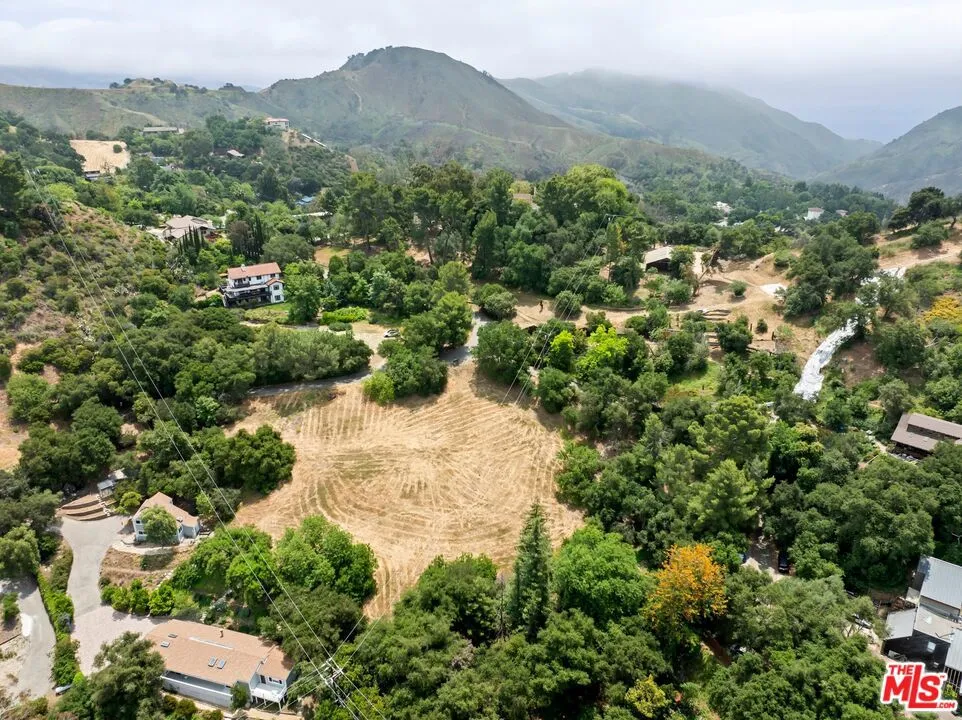 Colina Dr Topanga, CA 90290