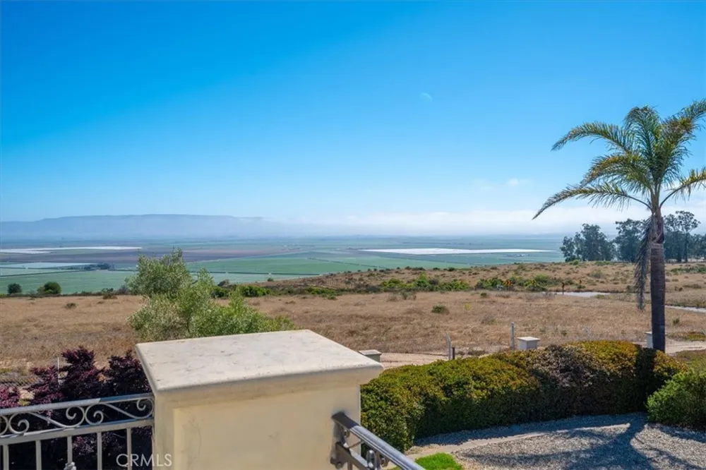 1685 Scenic View Way Nipomo, CA 93444
